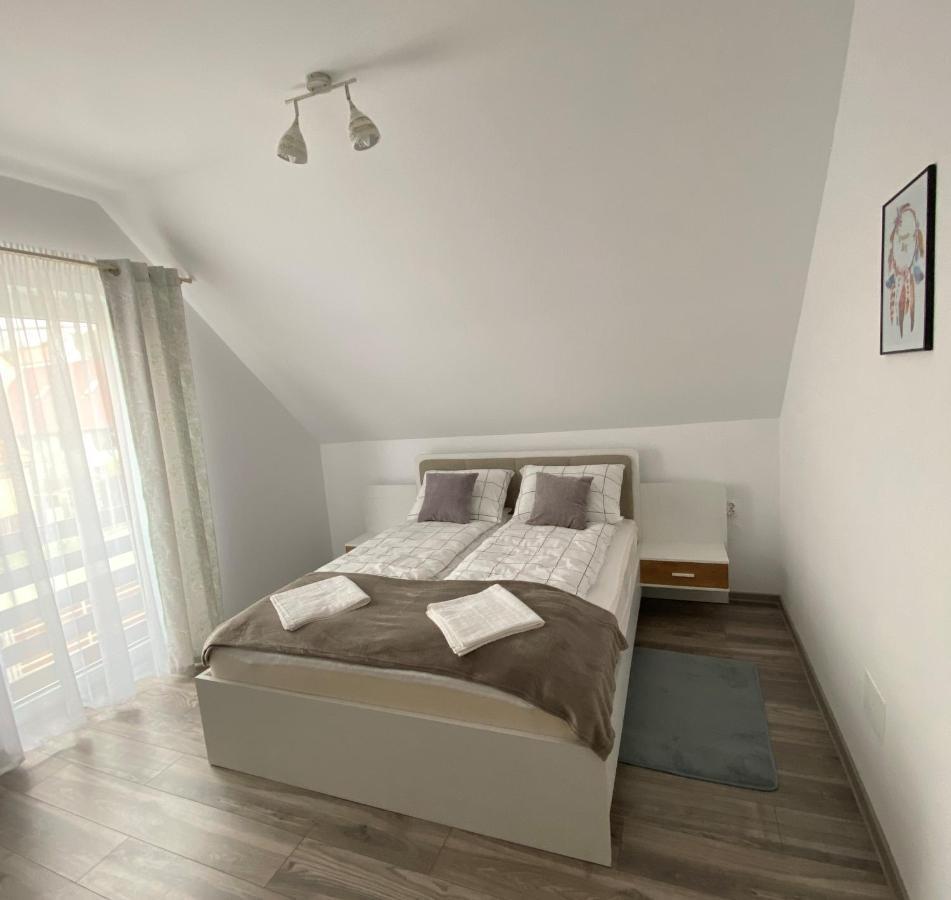 Fenyo Apartman House I Одореу Секуеш Екстериор снимка