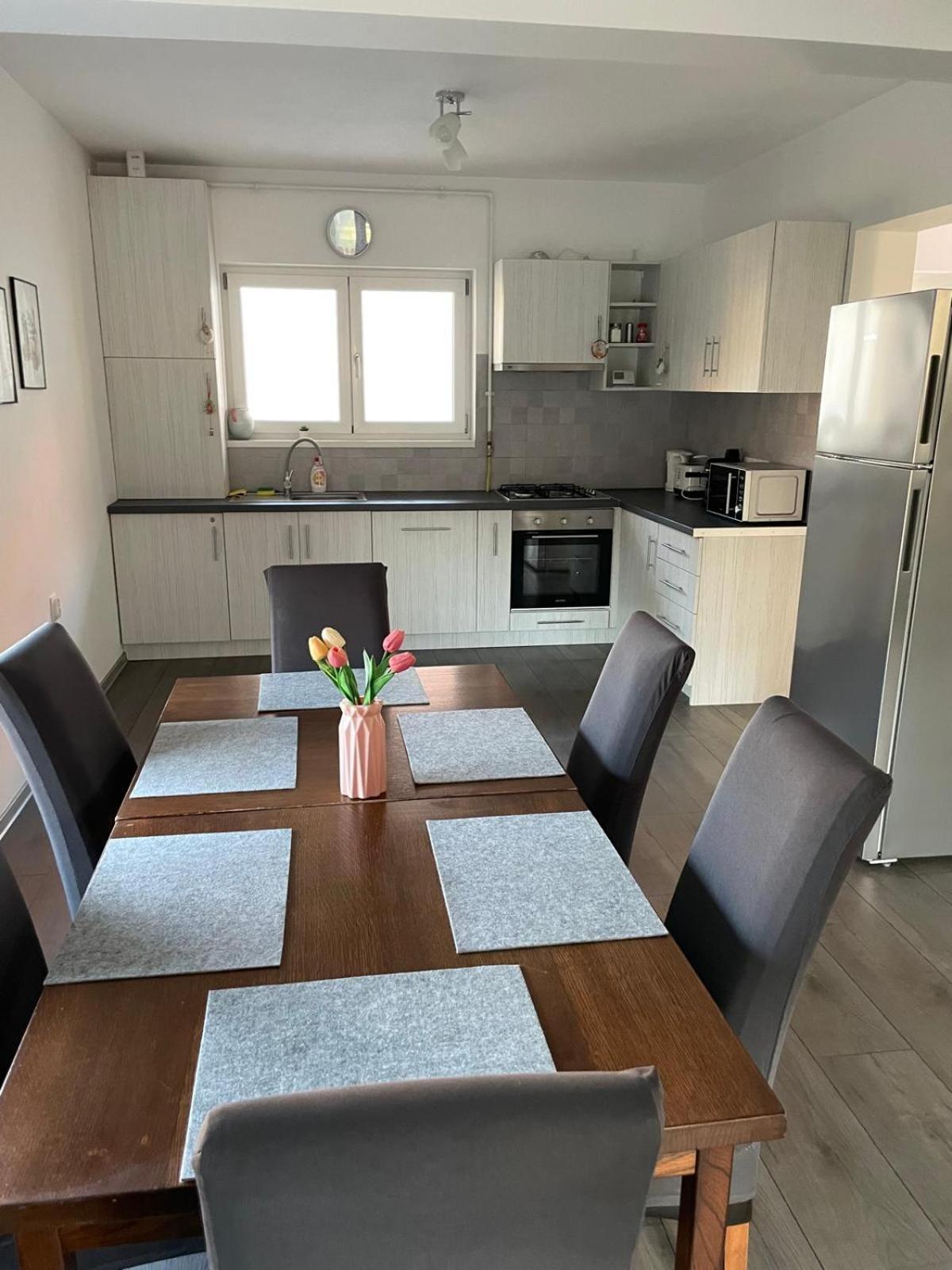 Fenyo Apartman House I Одореу Секуеш Екстериор снимка